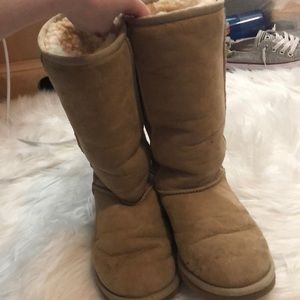 Brown Uggs size W5